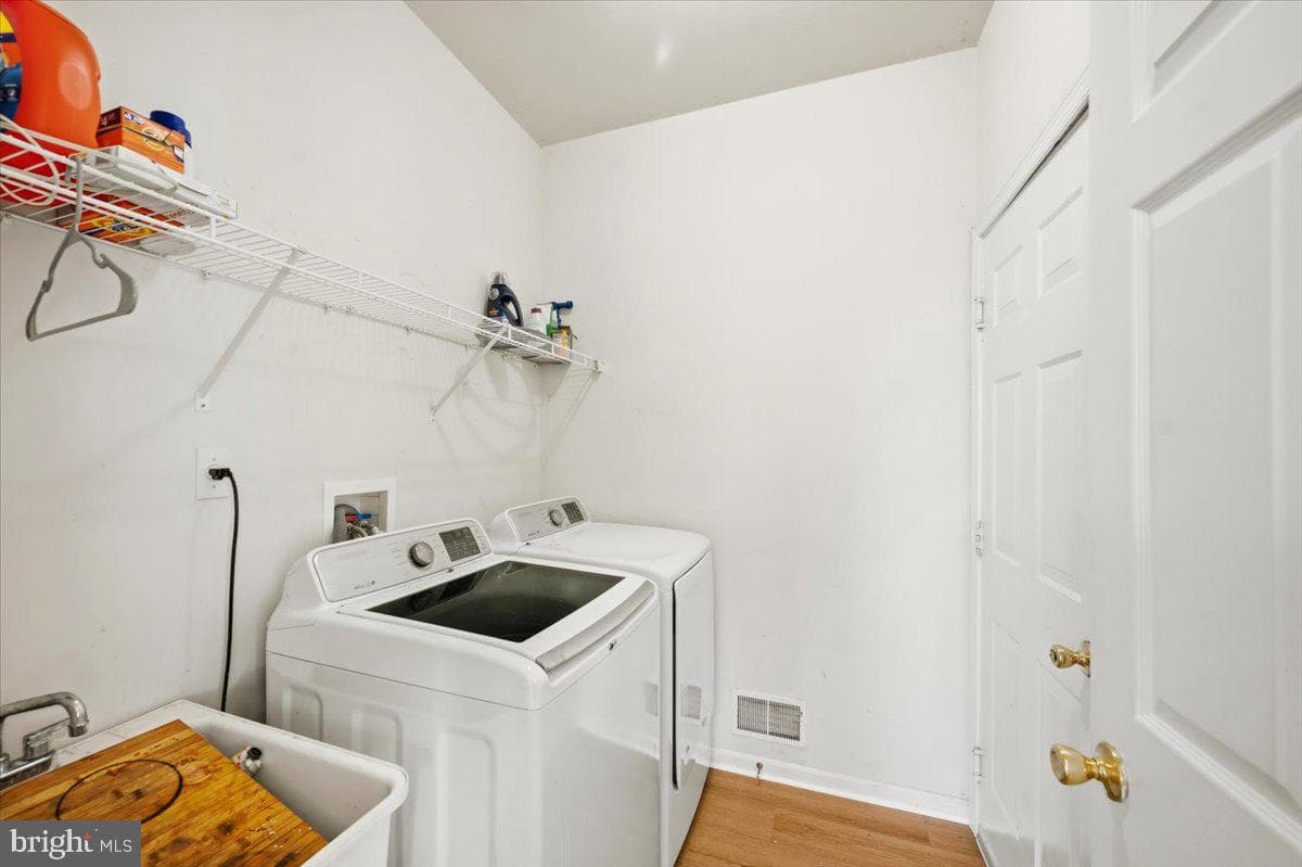 102 Sundance Lane photo 24