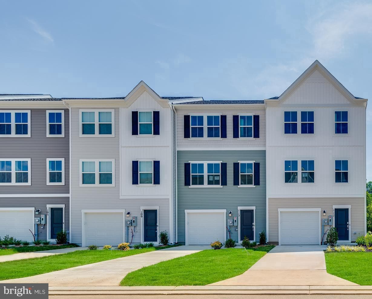 411 17th #harriett Lot 164
