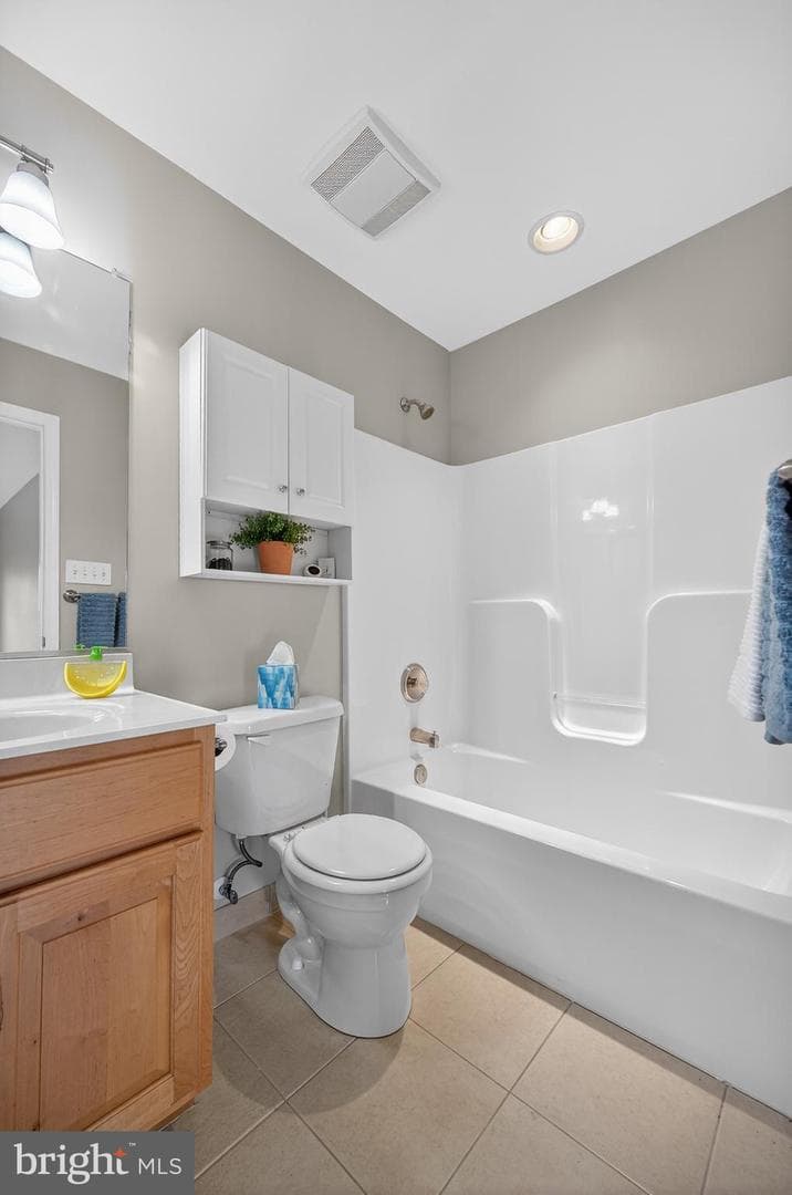 61 Hartzell Drive photo 28