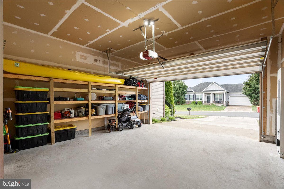 91 Burberry Lane photo 31