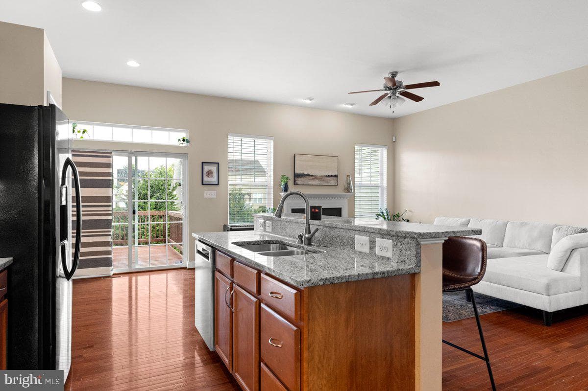 91 Burberry Lane photo 8