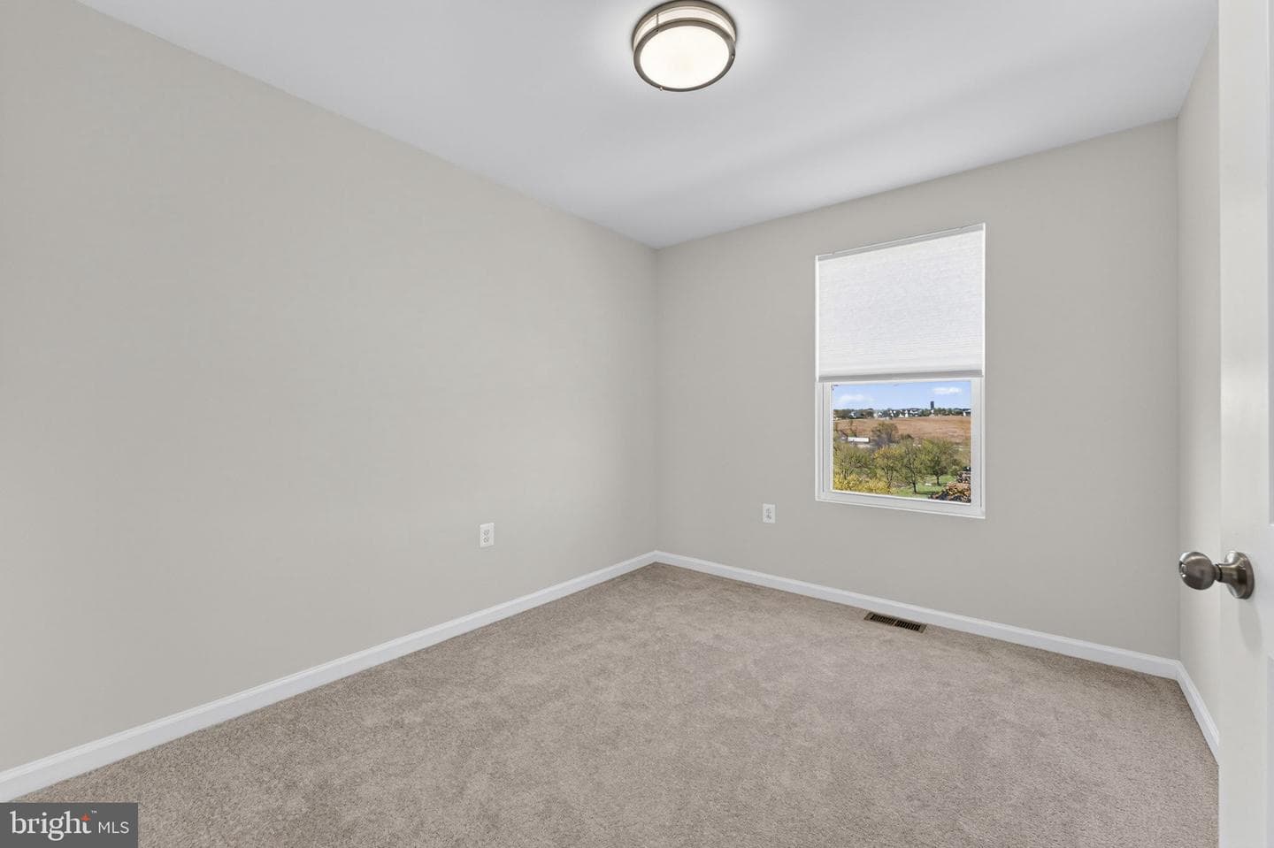 159 Presidents Pointe Avenue photo 33