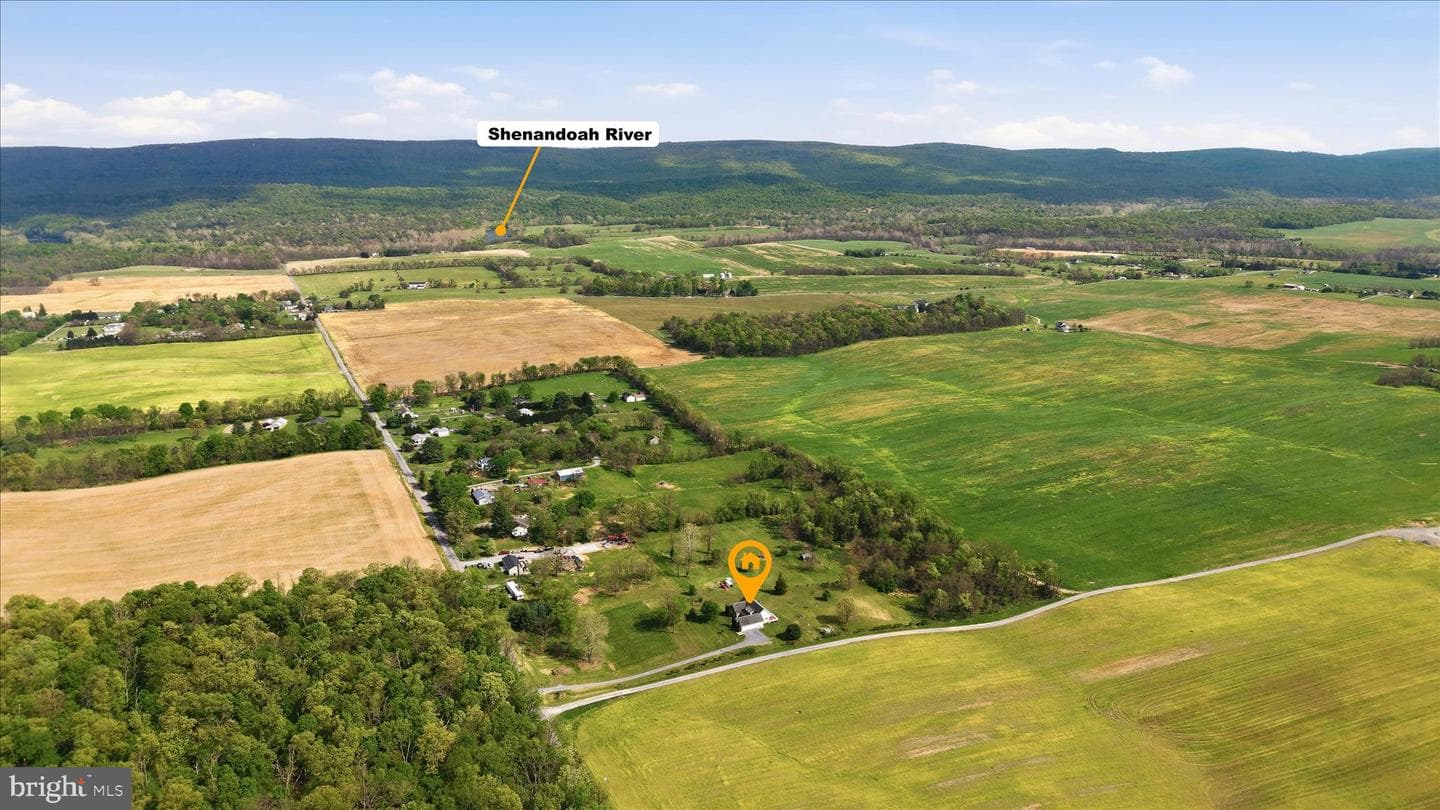 1792 Myerstown Road photo 4