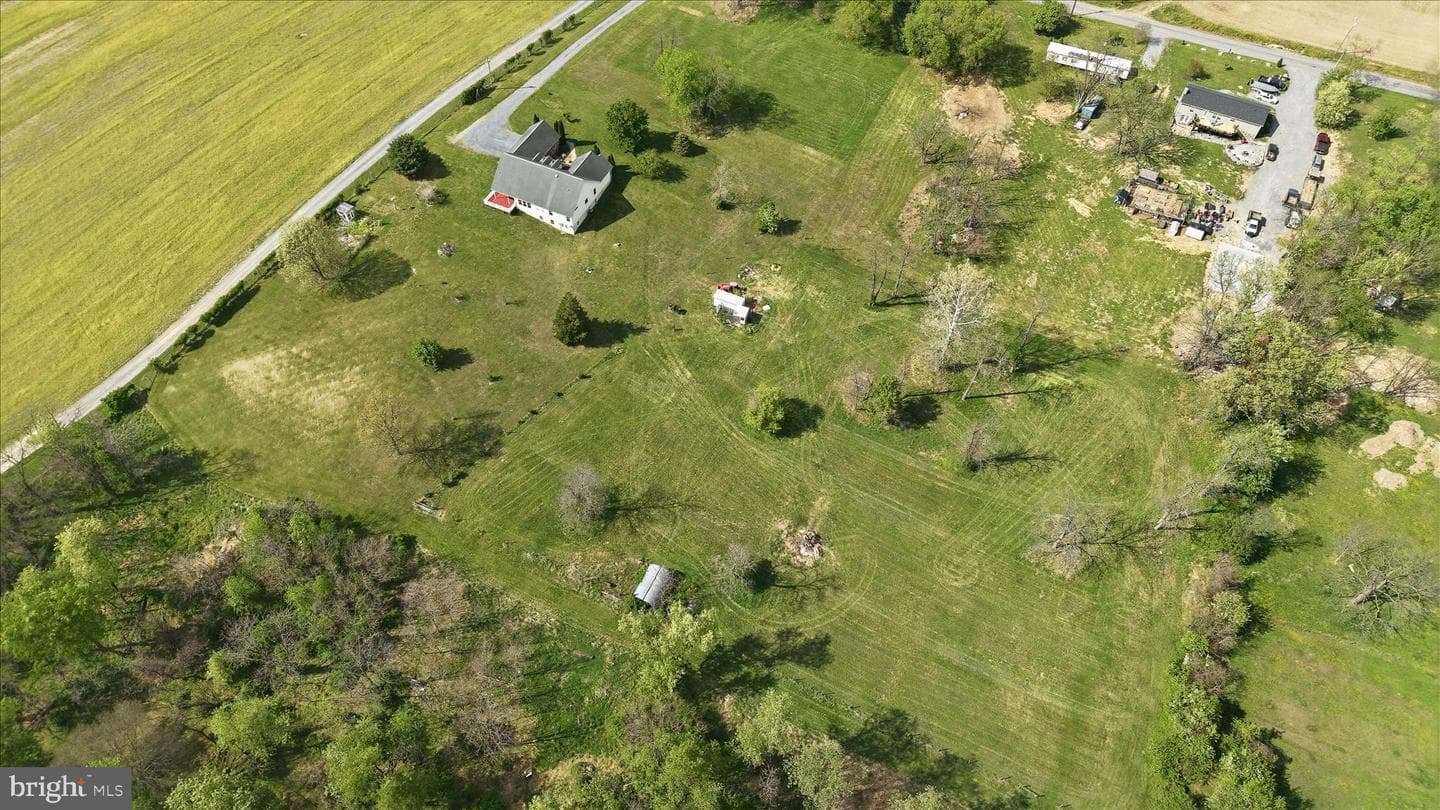1792 Myerstown Road photo 85