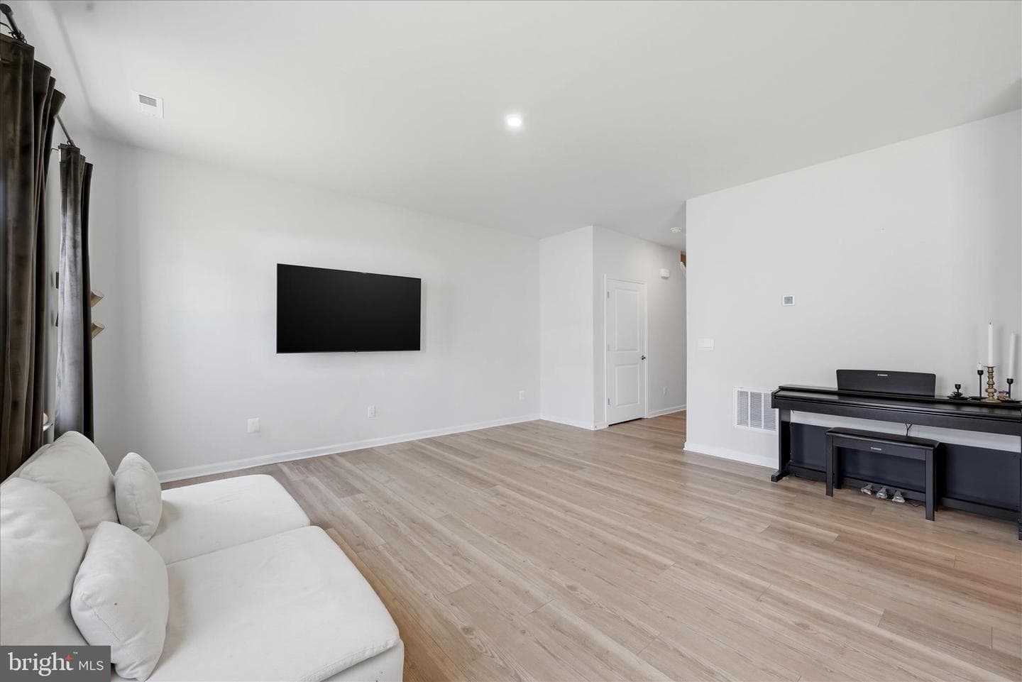 73 Hopkins Street photo 11