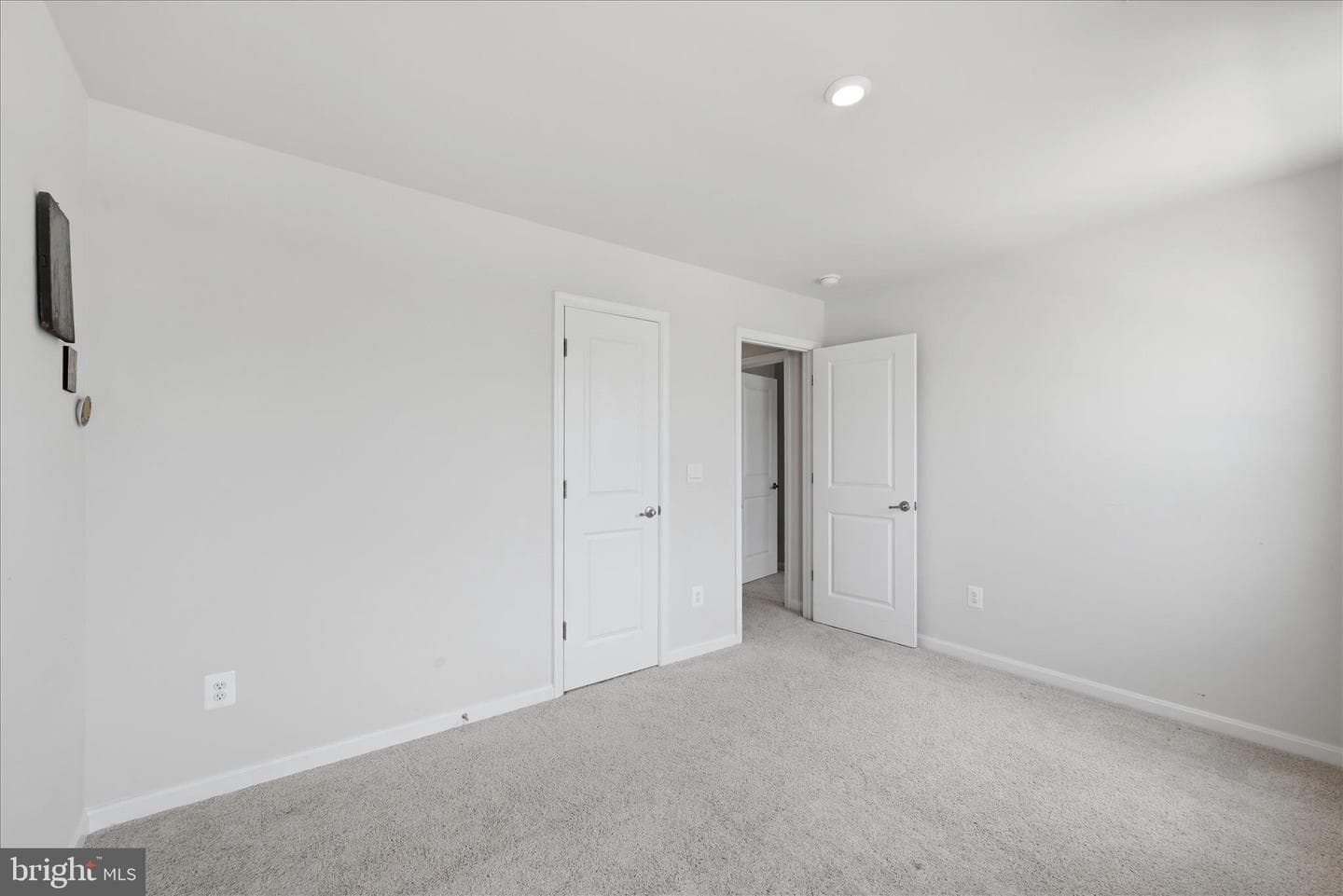 73 Hopkins Street photo 22