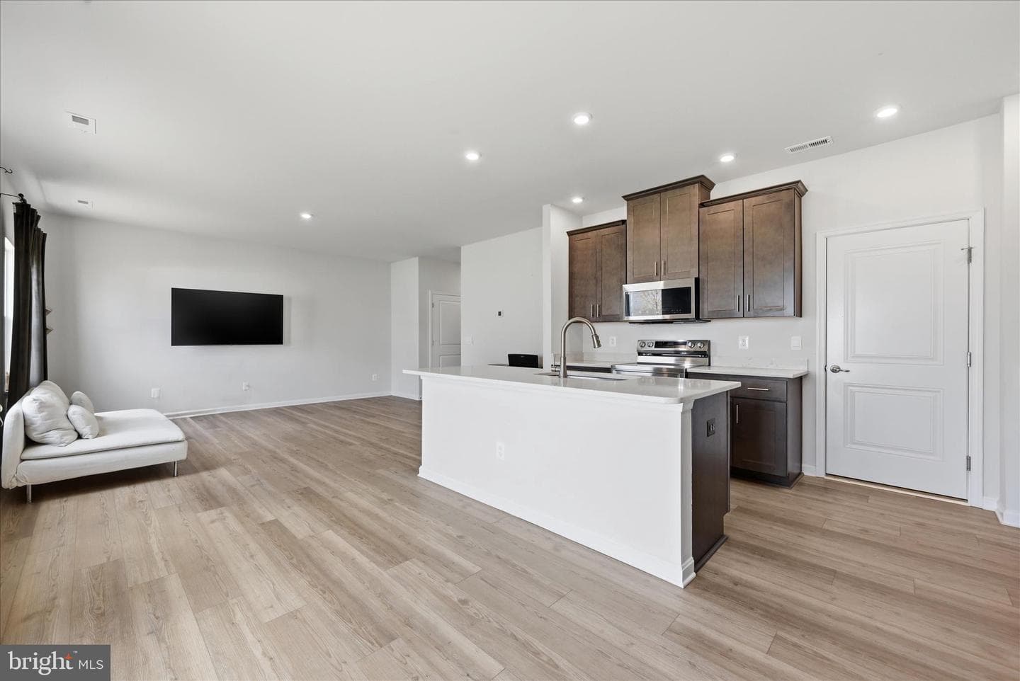 73 Hopkins Street photo 7