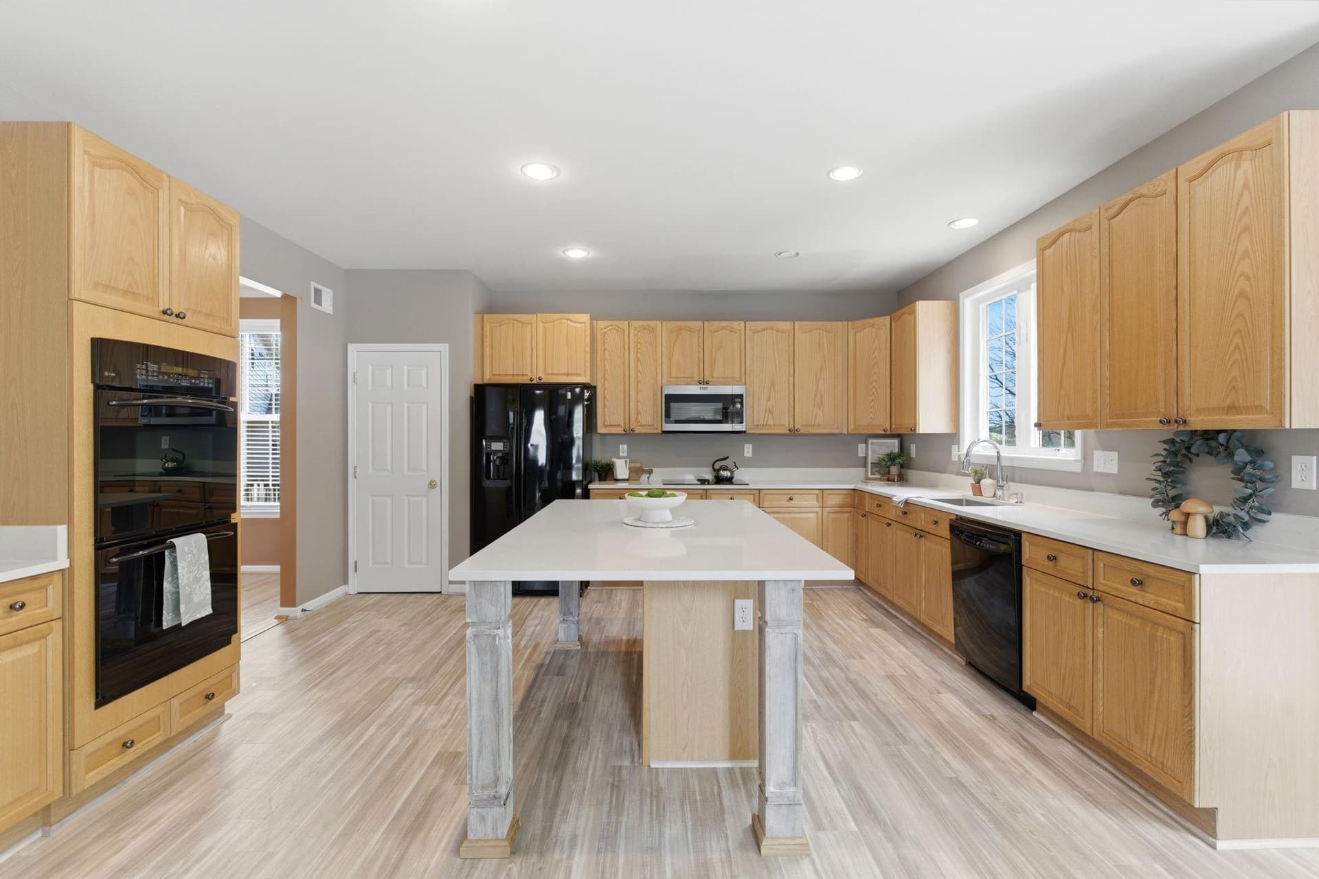 457 Hughs Rd photo 16