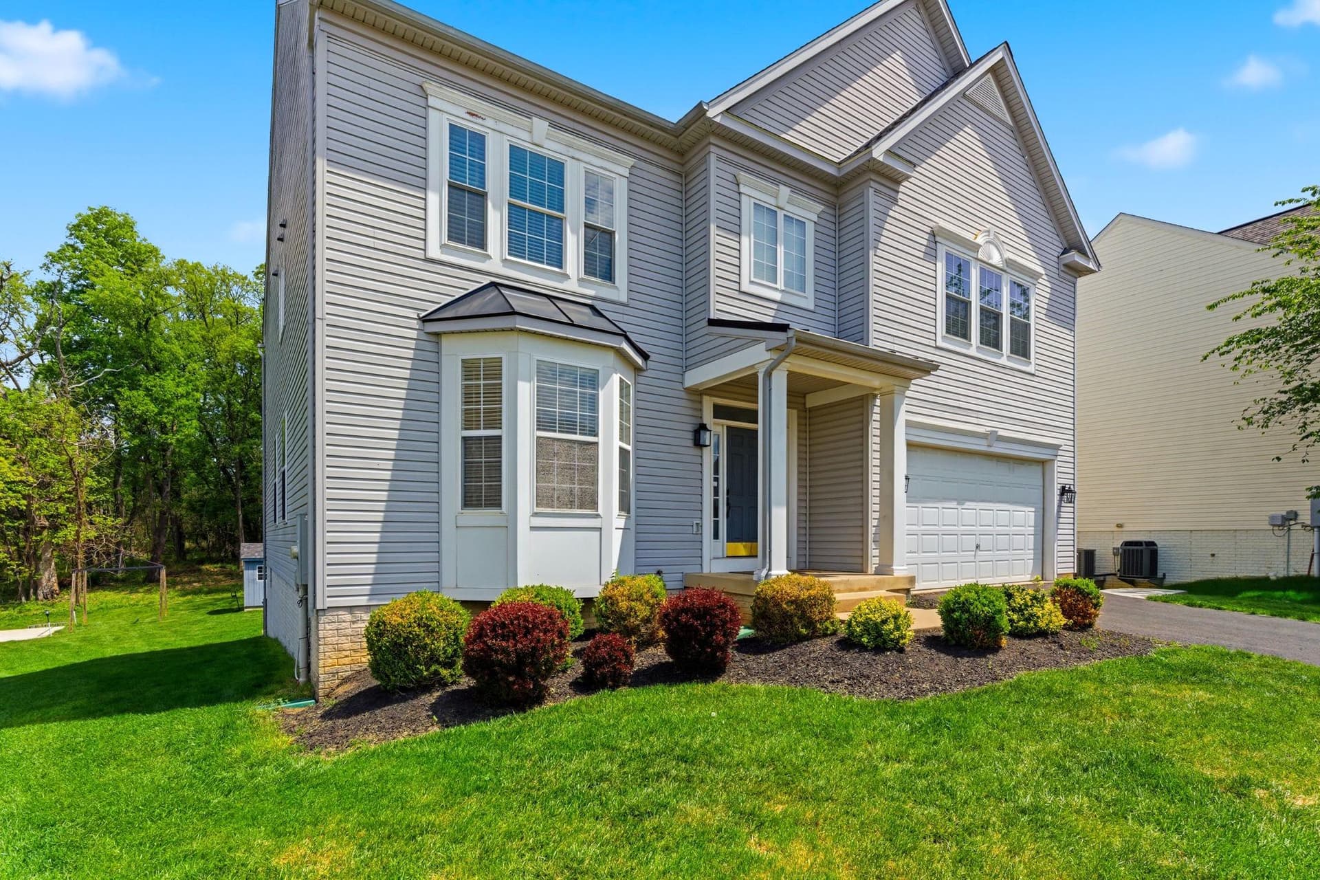 457 Hughs Rd, Charles Town
