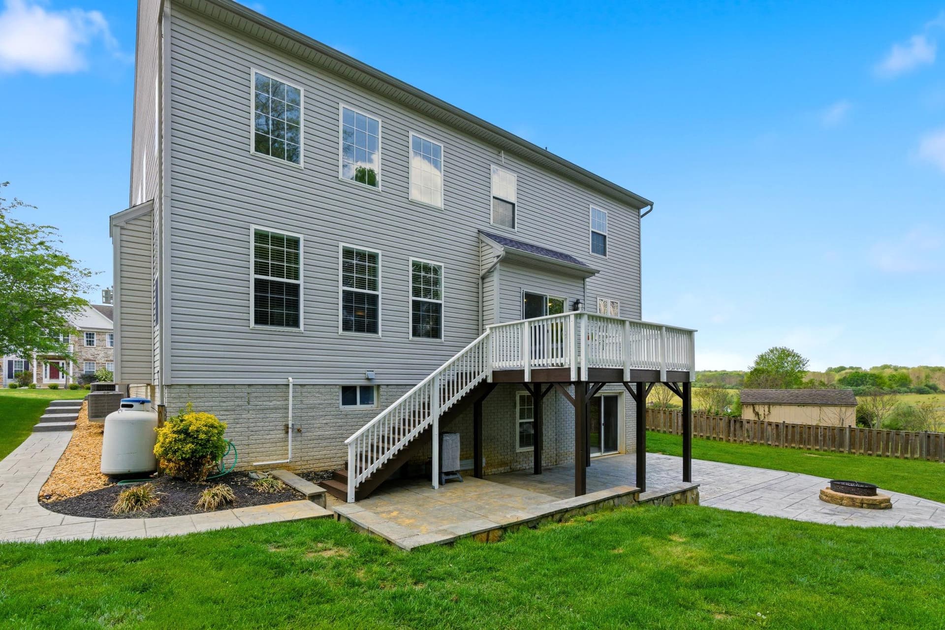457 Hughs Rd photo 58