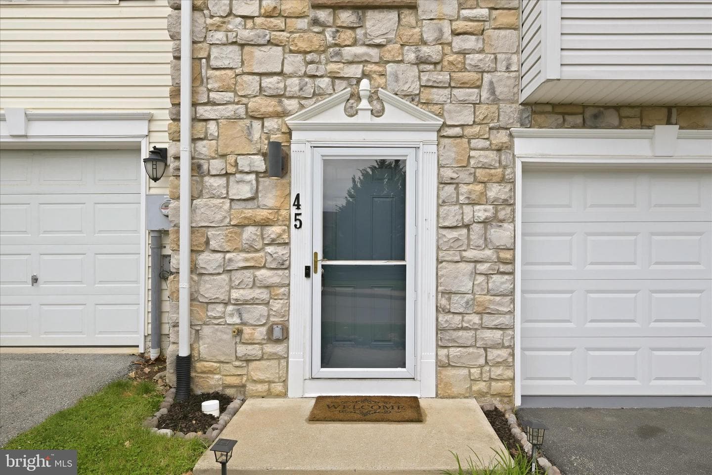 45 Eldon Dr photo 3