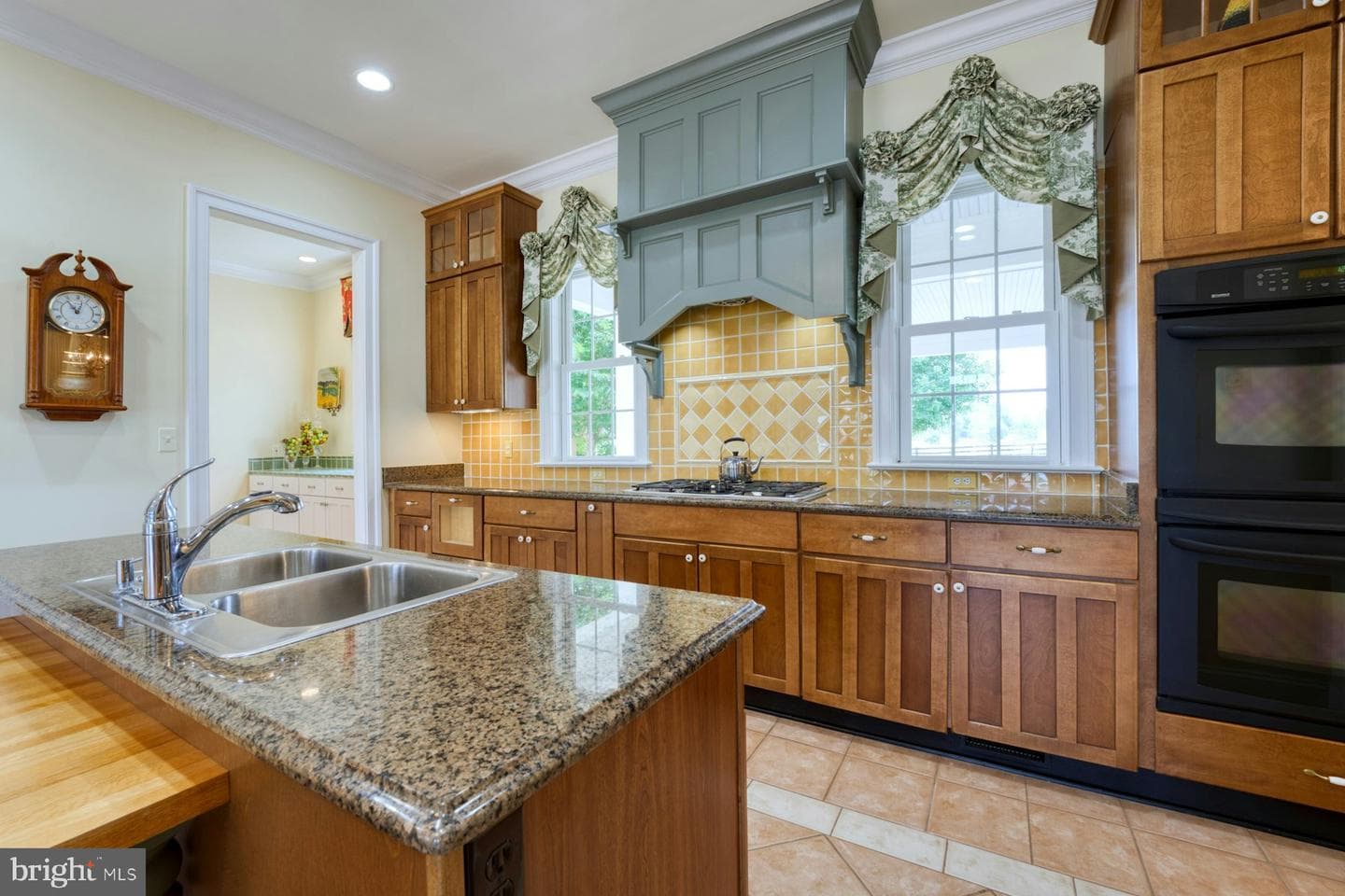 899 Earle Road photo 27