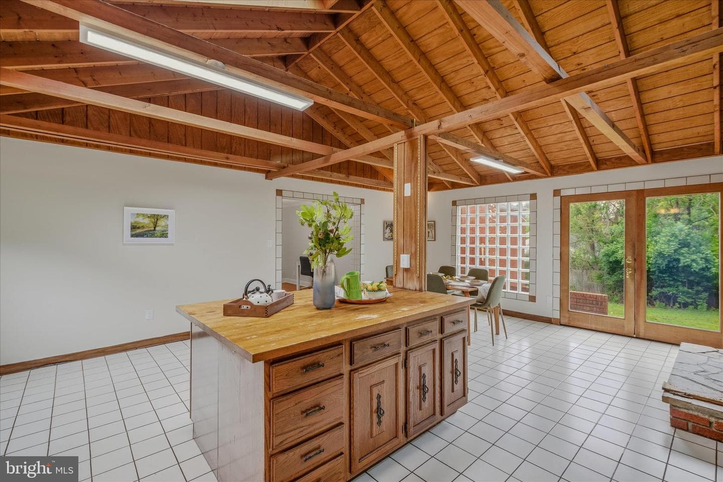 930 Chestnut Hill Road photo 22