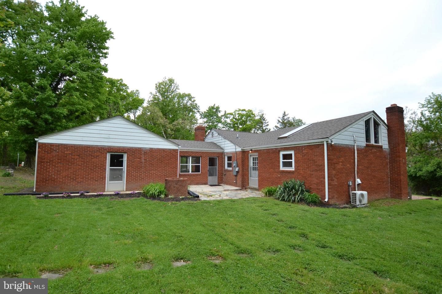930 Chestnut Hill Road photo 47