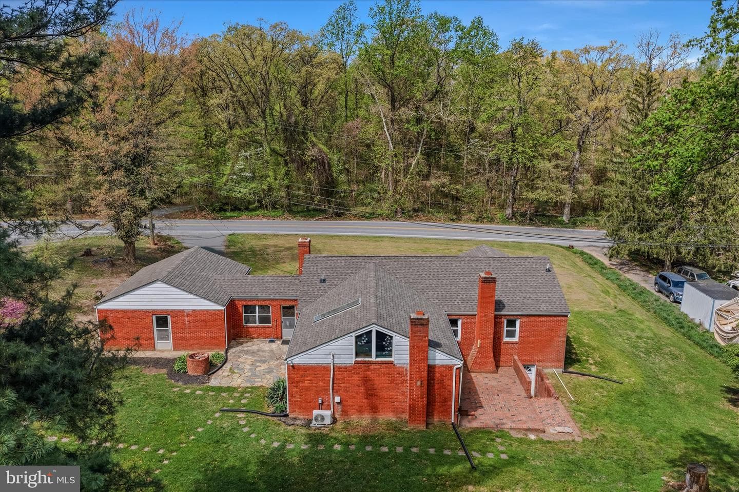930 Chestnut Hill Road photo 5