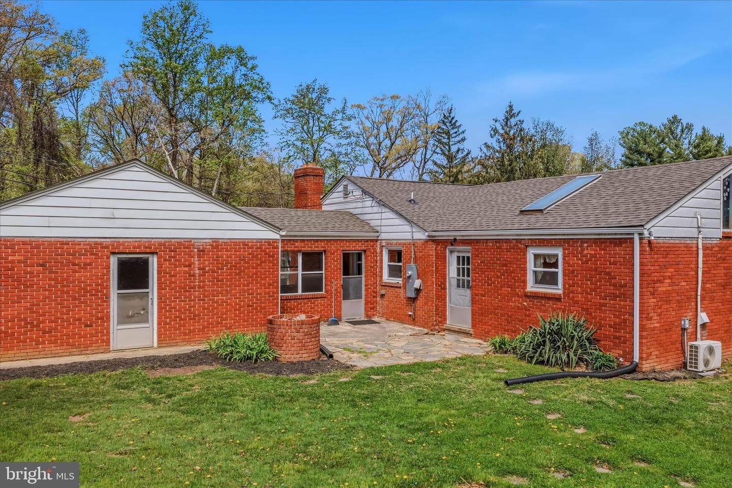 930 Chestnut Hill Road photo 50