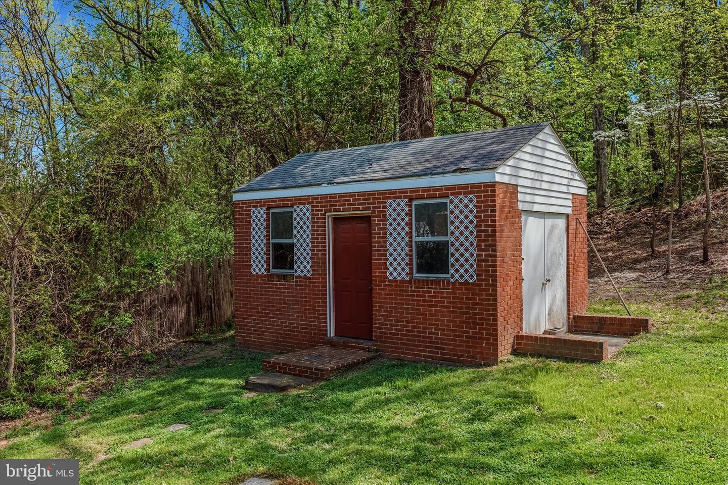 930 Chestnut Hill Road photo 6