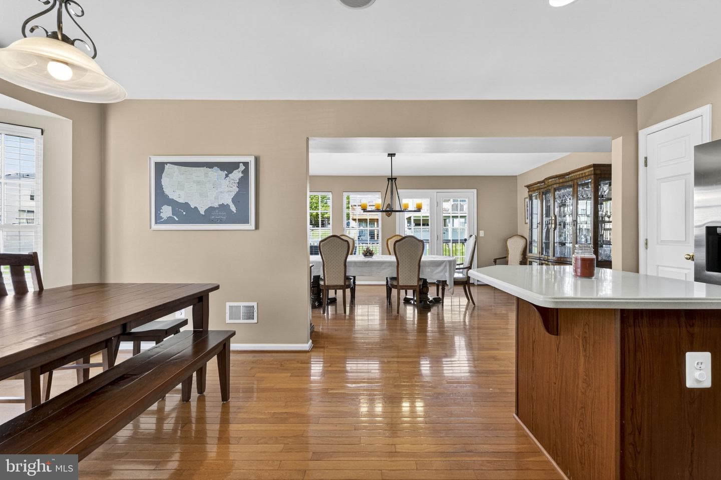 1327 Mare Street photo 26