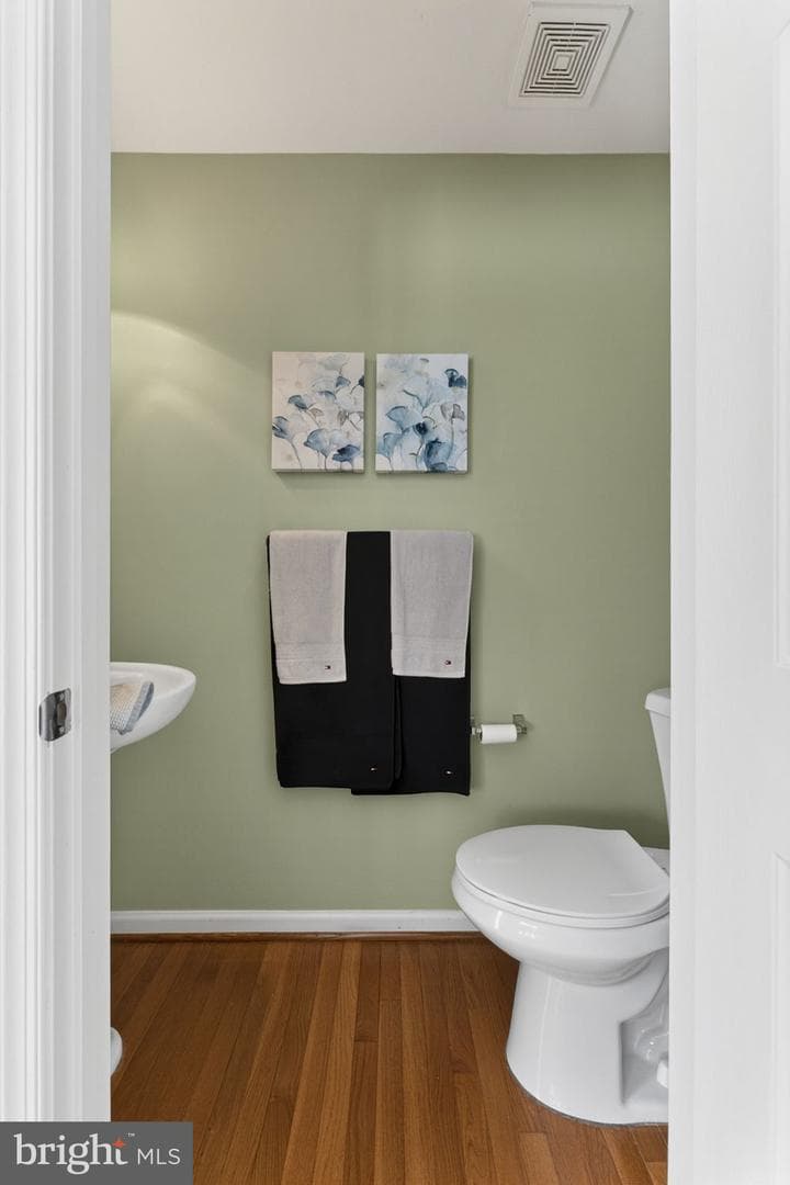 1327 Mare Street photo 9