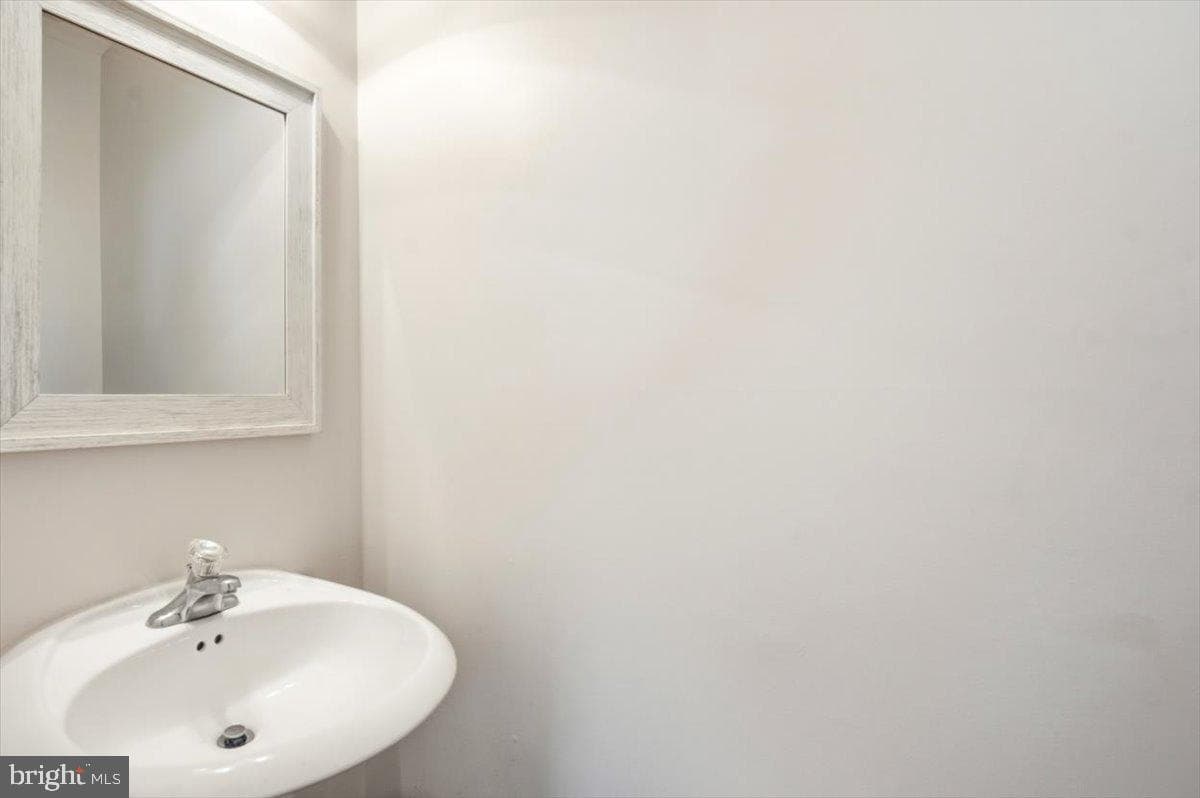 27 Sparkling Brook Road photo 32