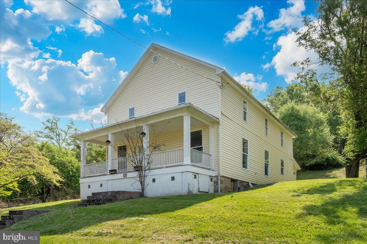 576 Halltown Road, Harpers Ferry