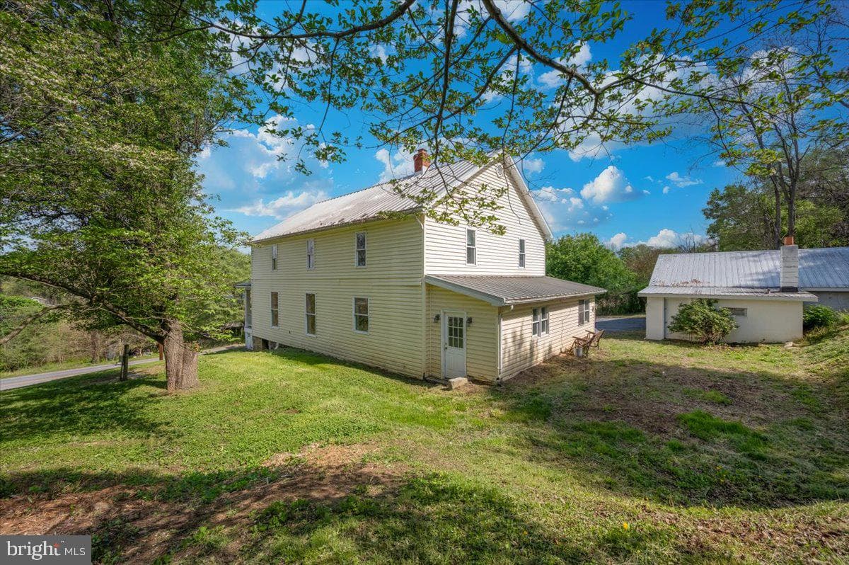 576 Halltown Road photo 52
