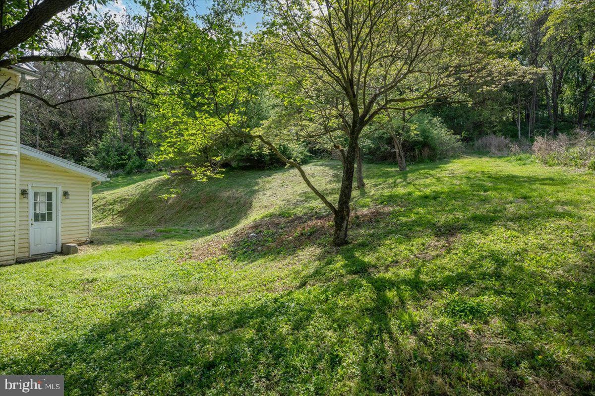 576 Halltown Road photo 54
