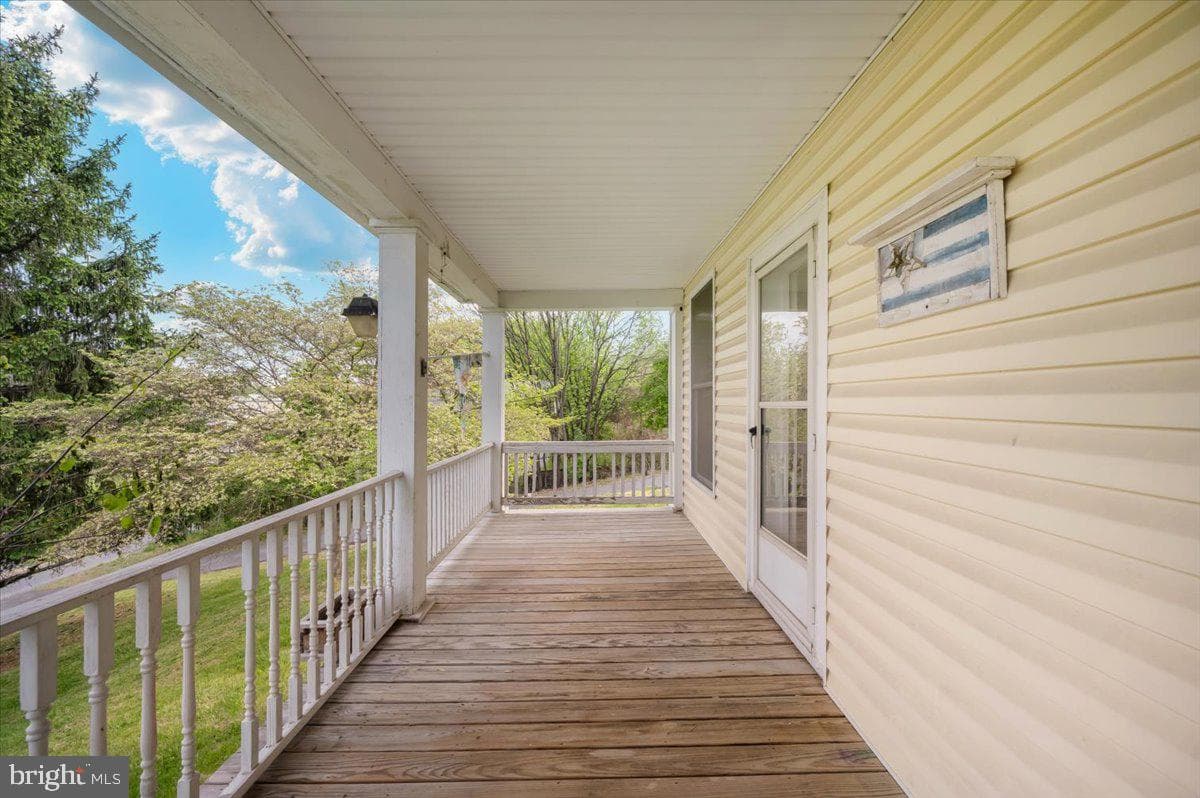 576 Halltown Road photo 9