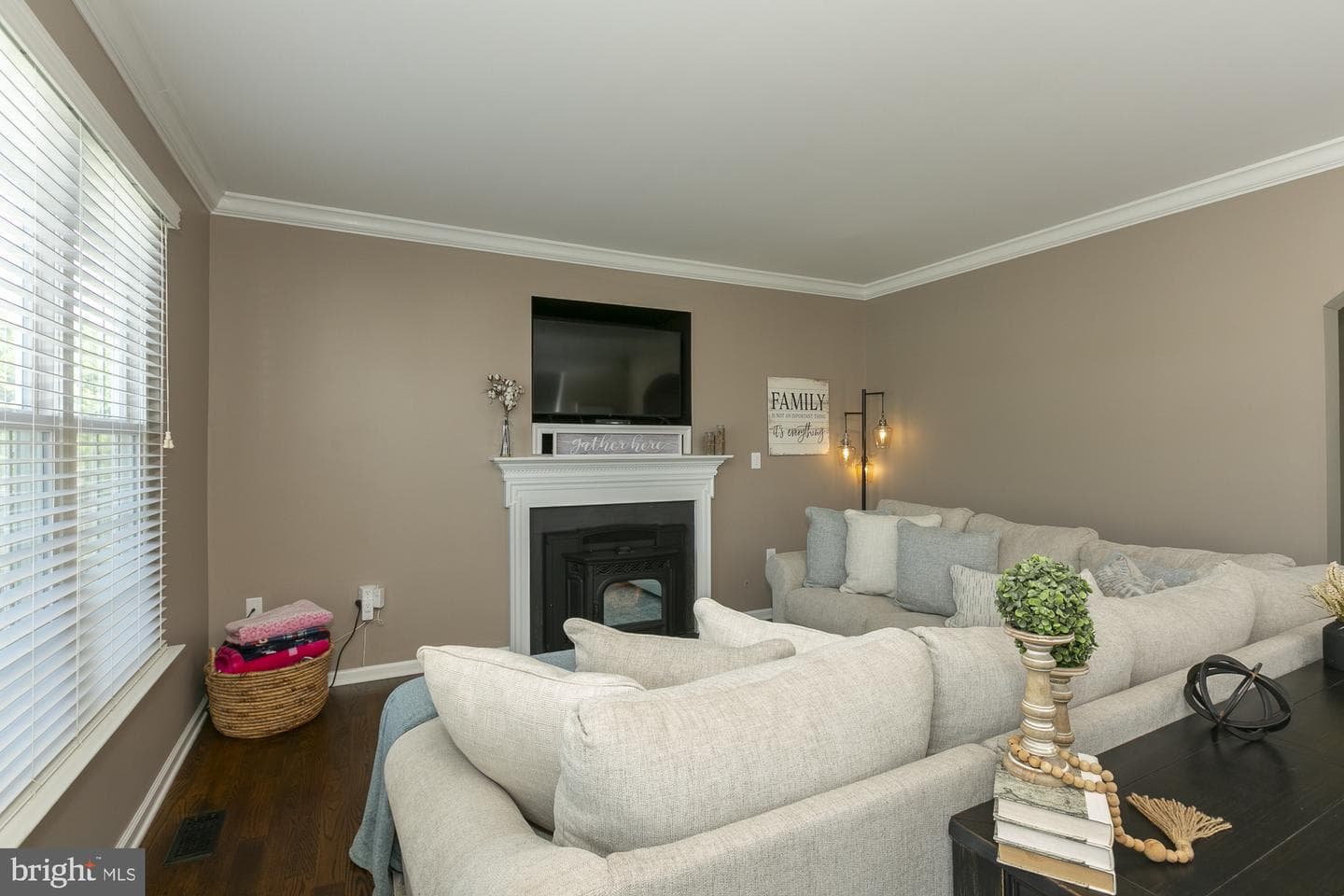 334 Calmes Street photo 19