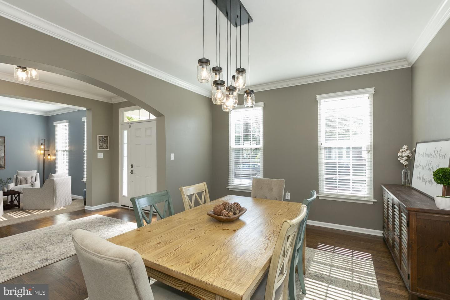 334 Calmes Street photo 5