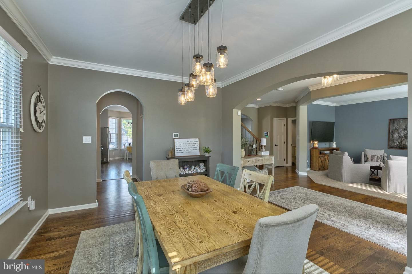 334 Calmes Street photo 8