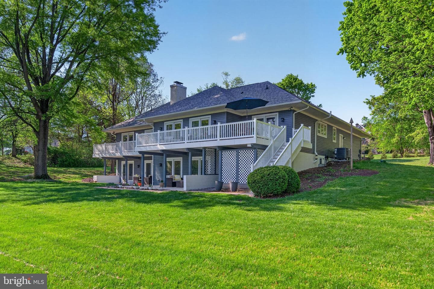250 Meadow Ridge Drive photo 14