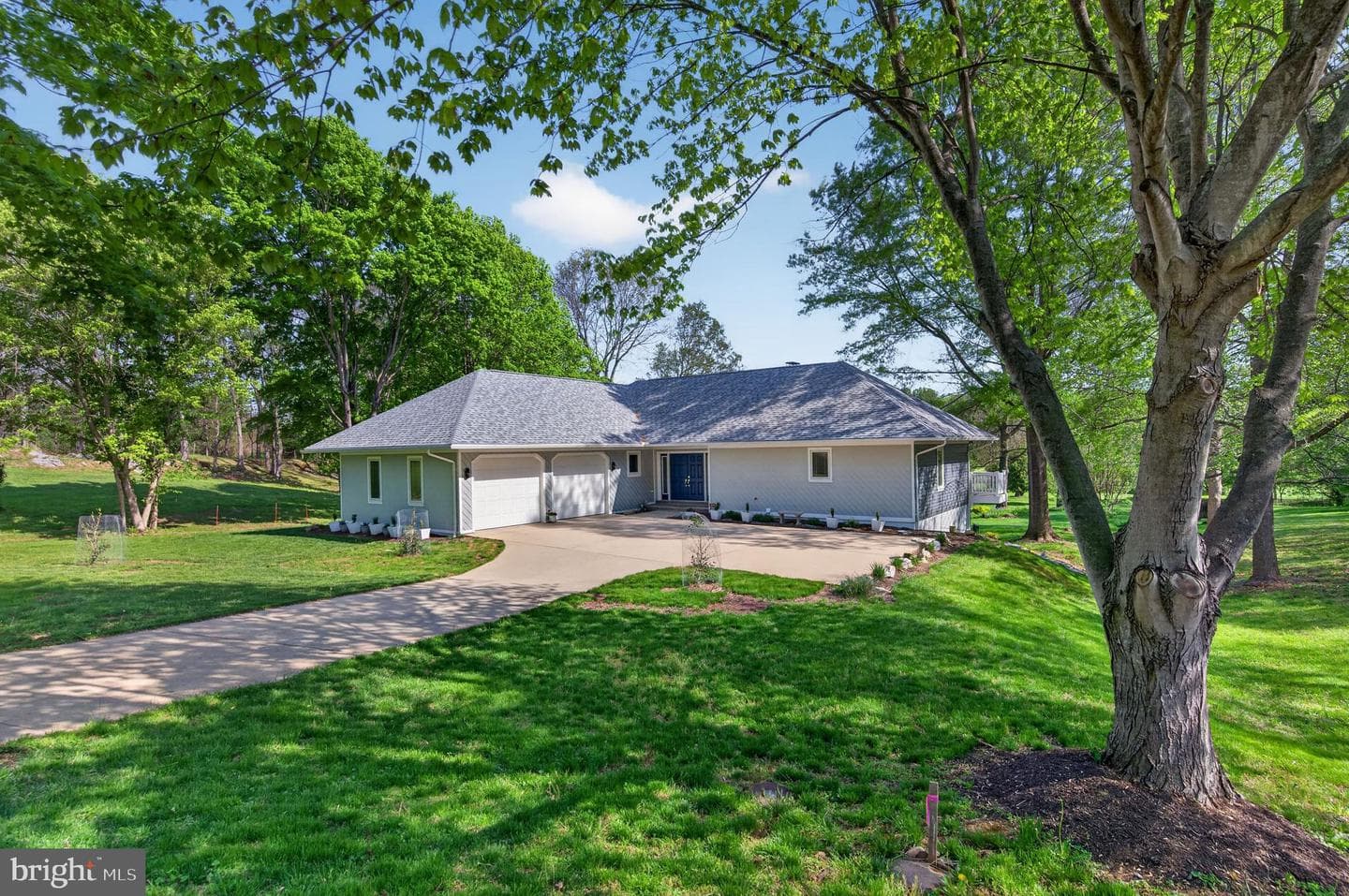 250 Meadow Ridge Drive, Shepherdstown