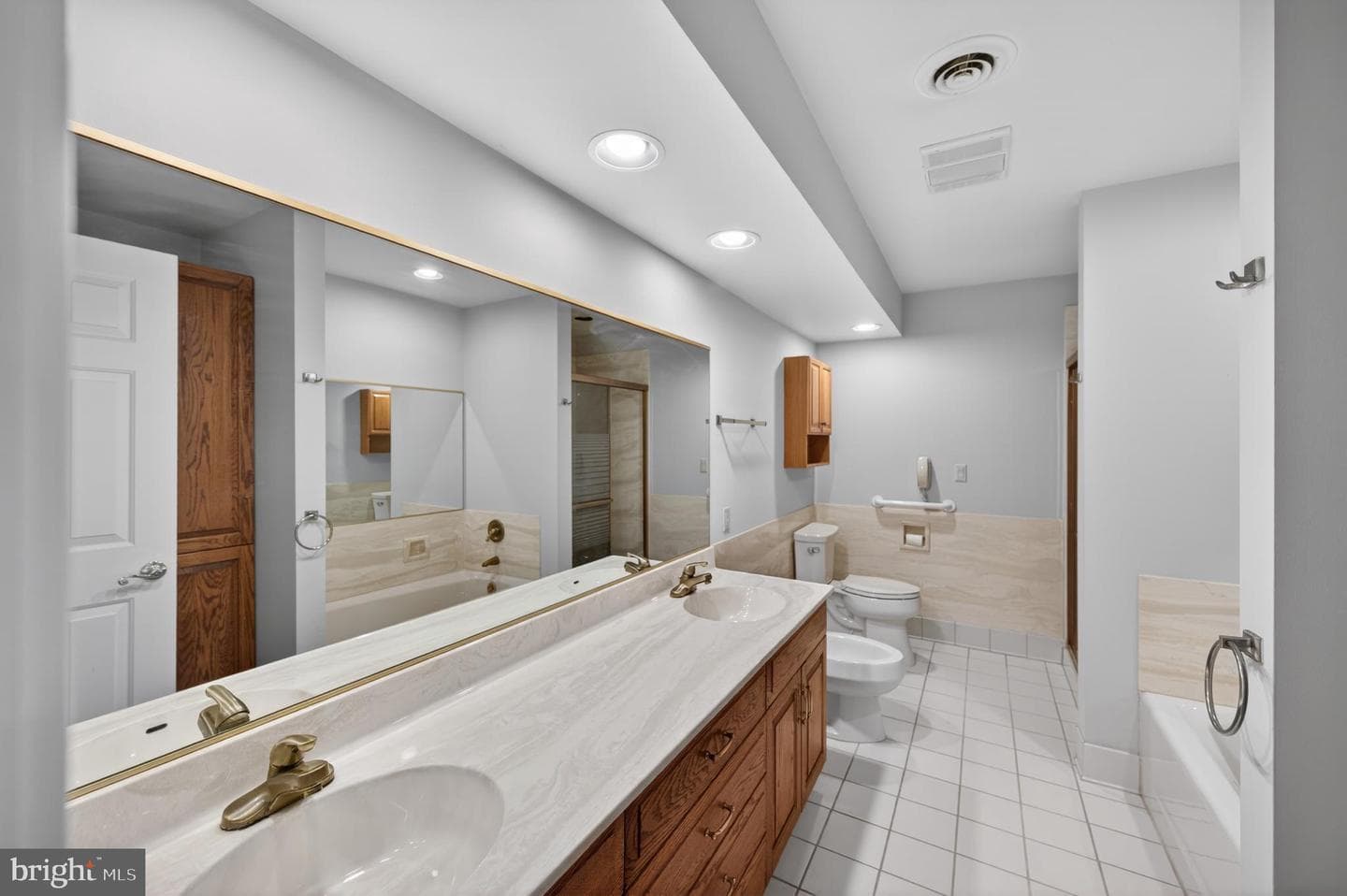 250 Meadow Ridge Drive photo 23
