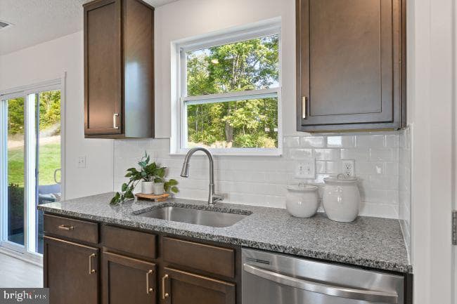 7 Thorton Avenue photo 7