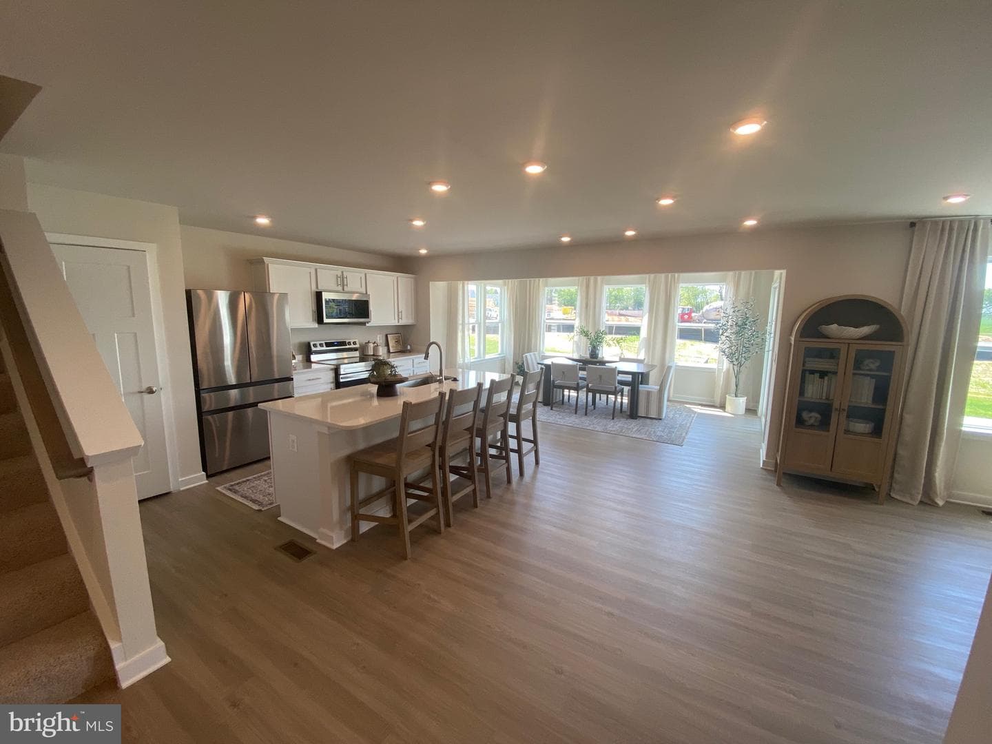 9 Thorton Avenue photo 3