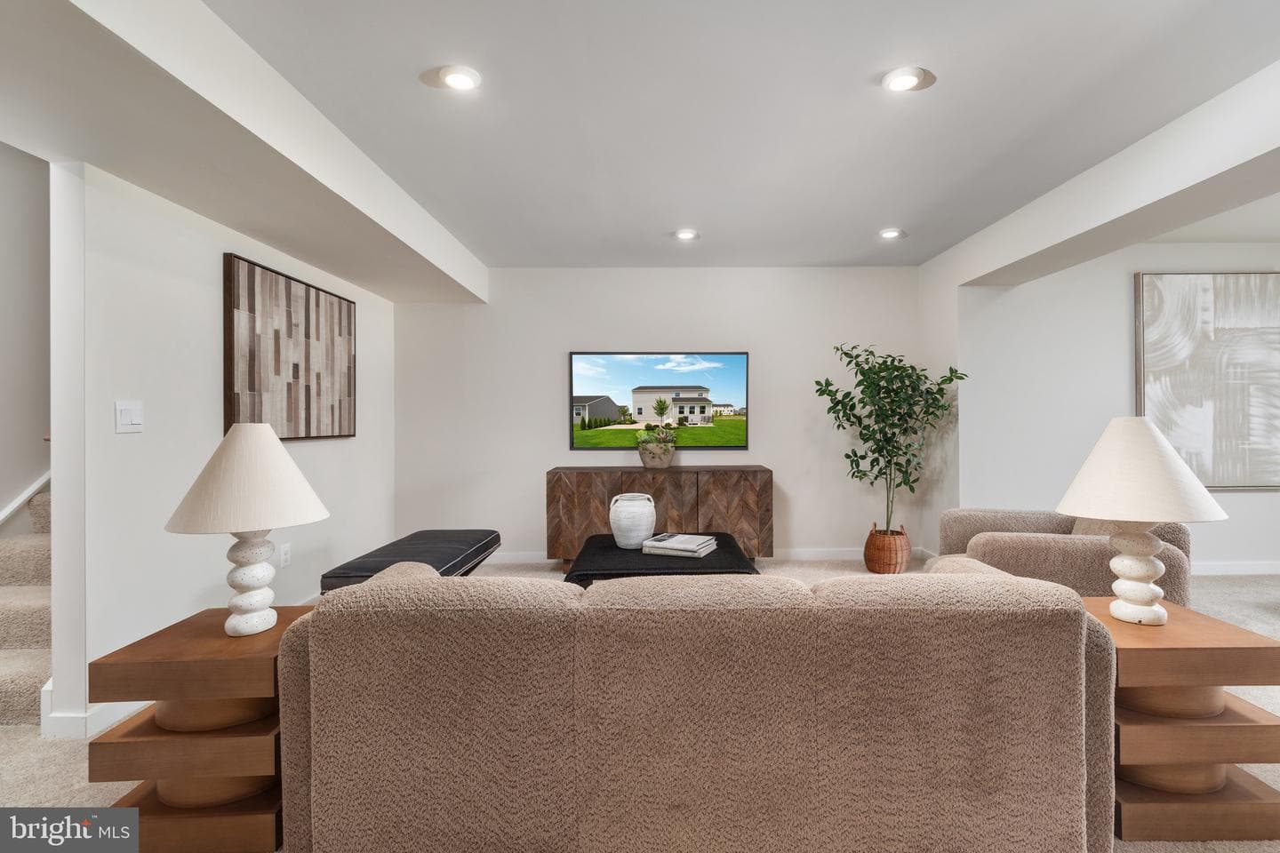 11 Thorton Avenue photo 6