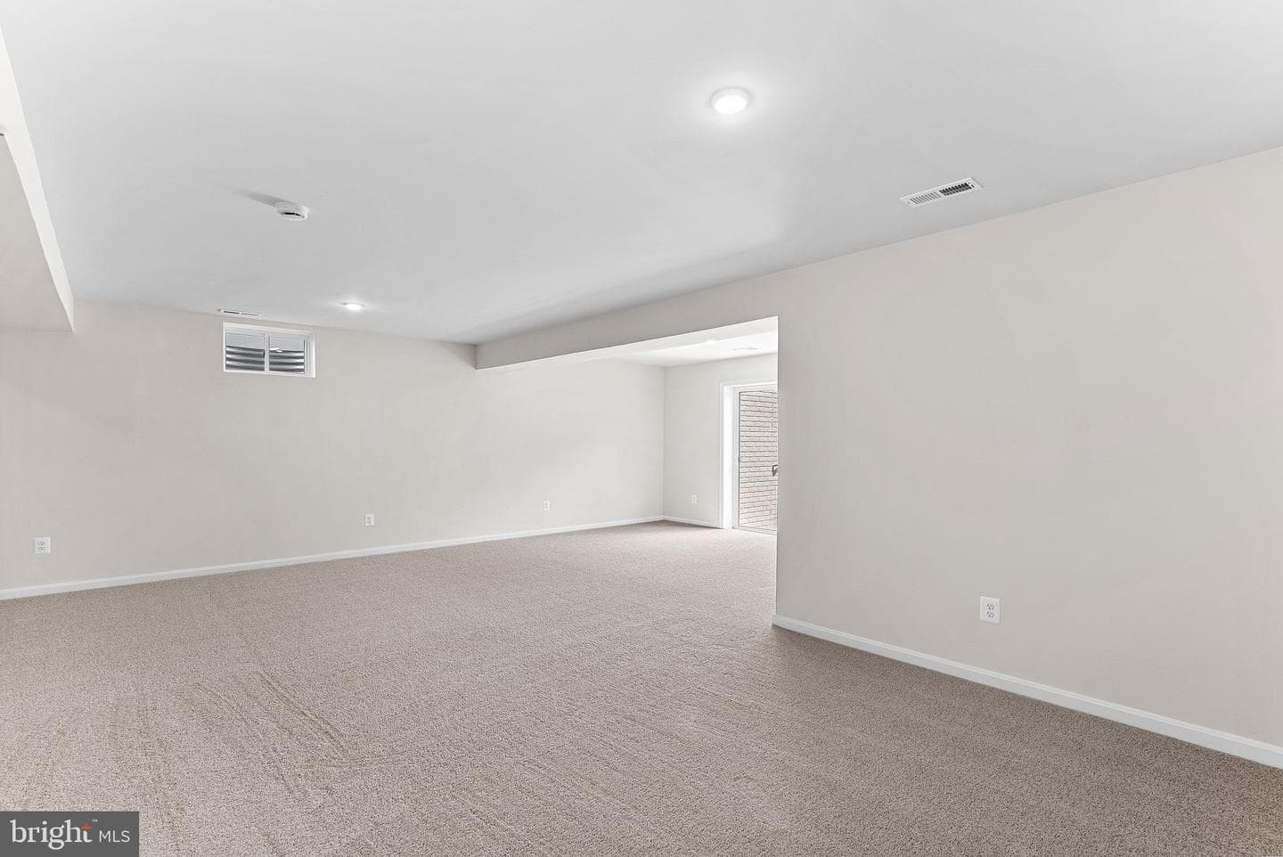 8 Freeman Street photo 56