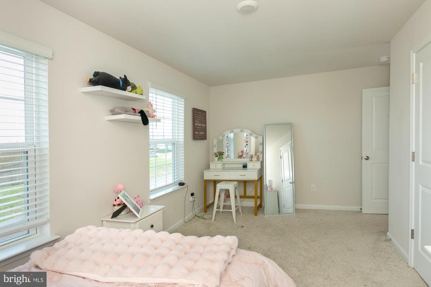 354 Gumspring Drive photo 32