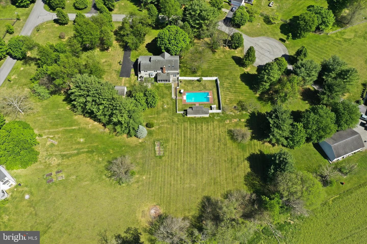 44 Belmont Court photo 62