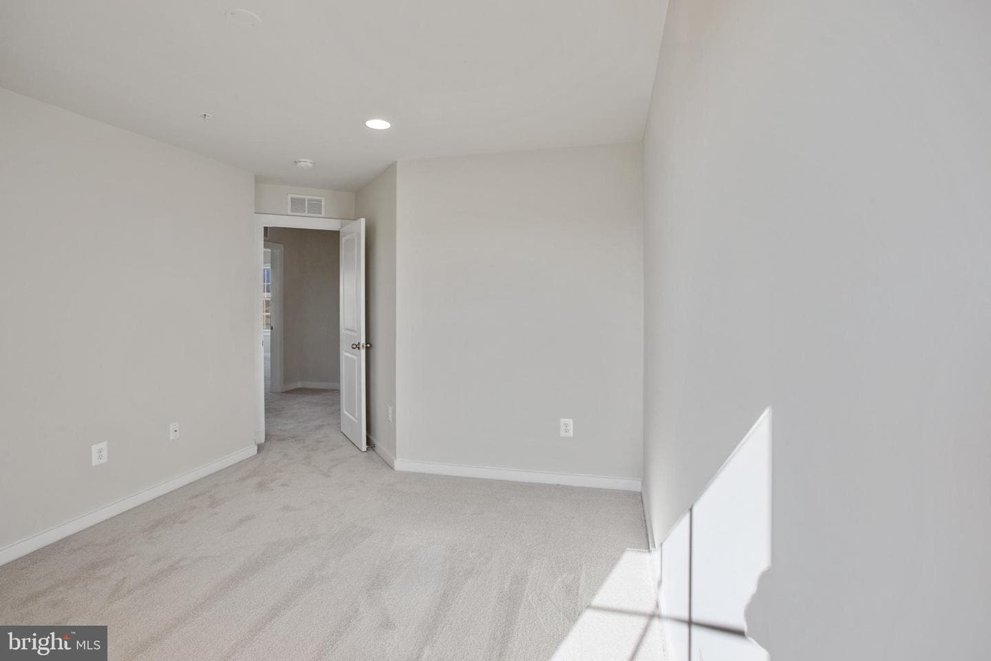 Tbb Stuart Street #jefferson Ii photo 20