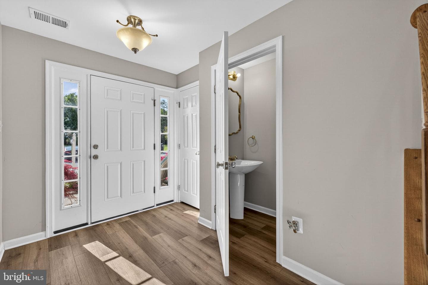 1229 Mare Street photo 13