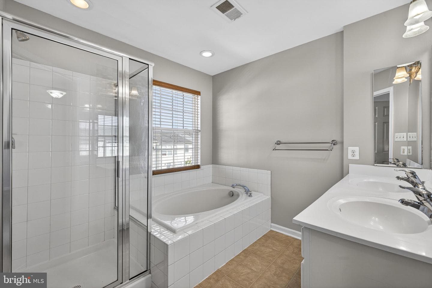 1229 Mare Street photo 58