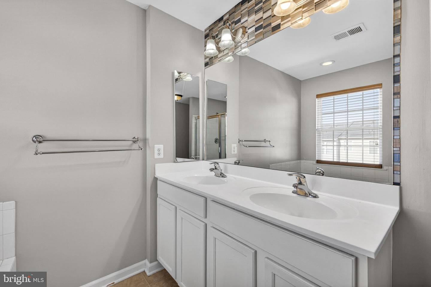 1229 Mare Street photo 60
