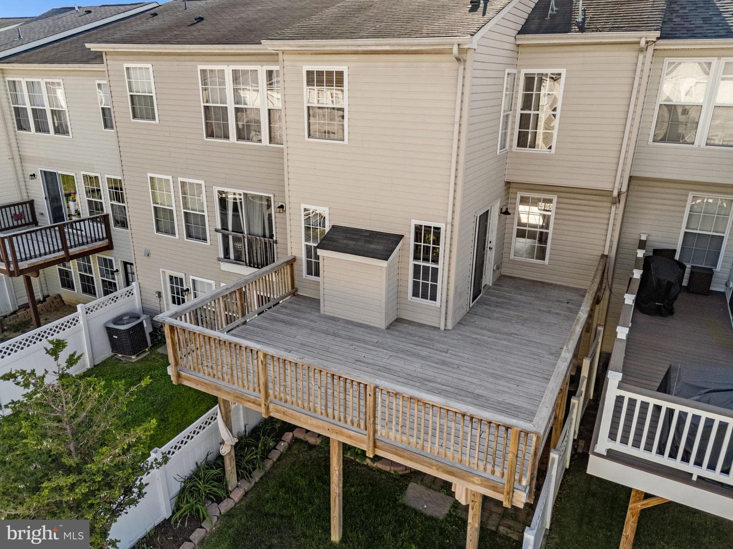 1229 Mare Street photo 70