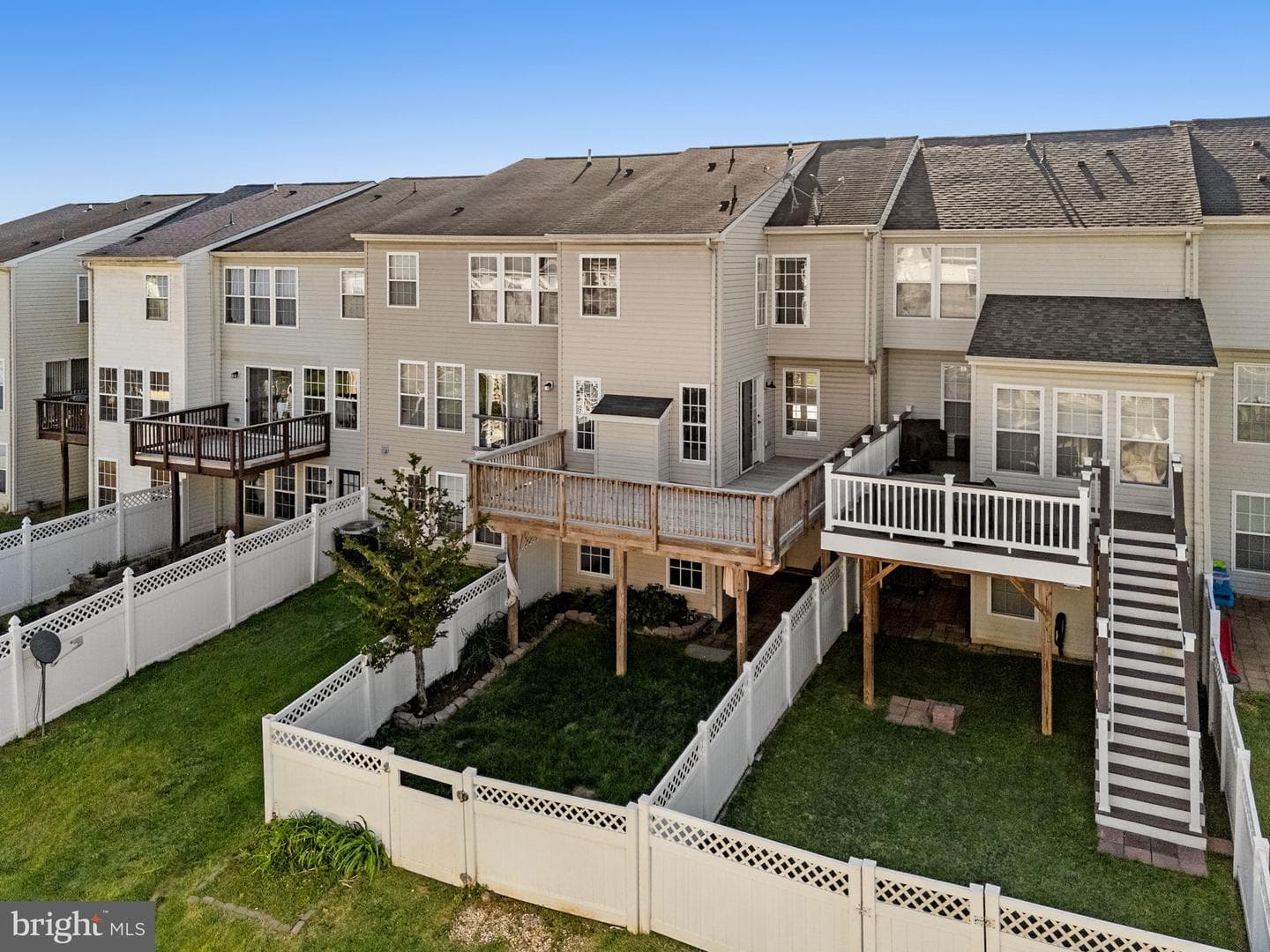 1229 Mare Street photo 74