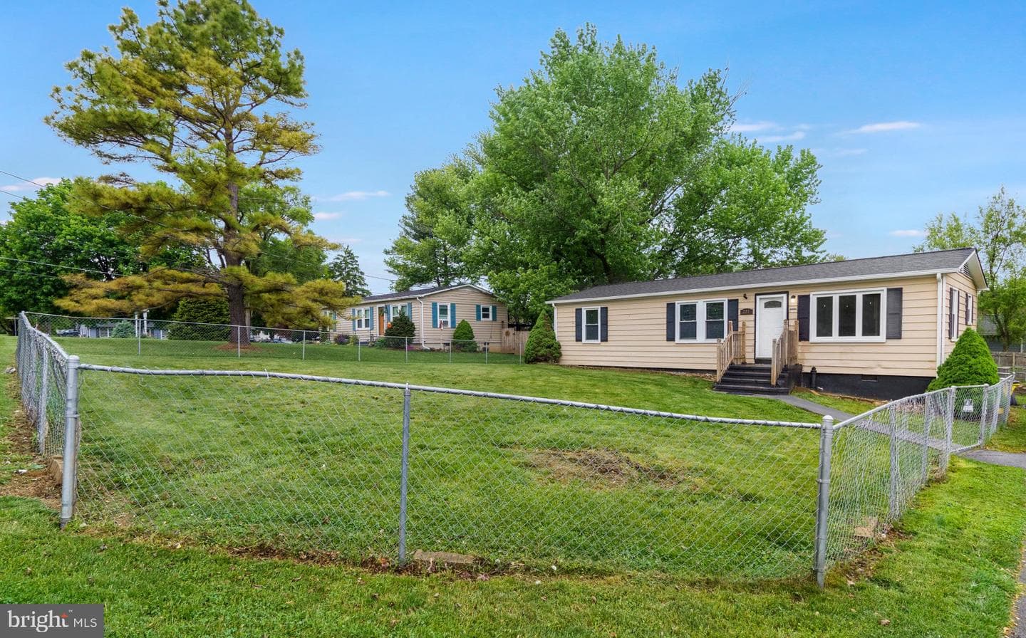 223 Marie Drive photo 3