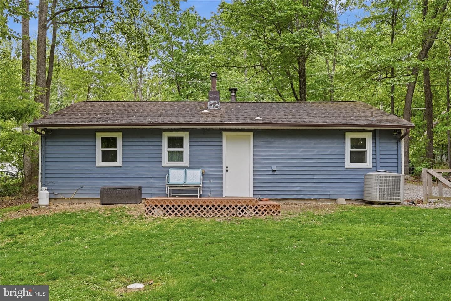 65 Floral Lane photo 35