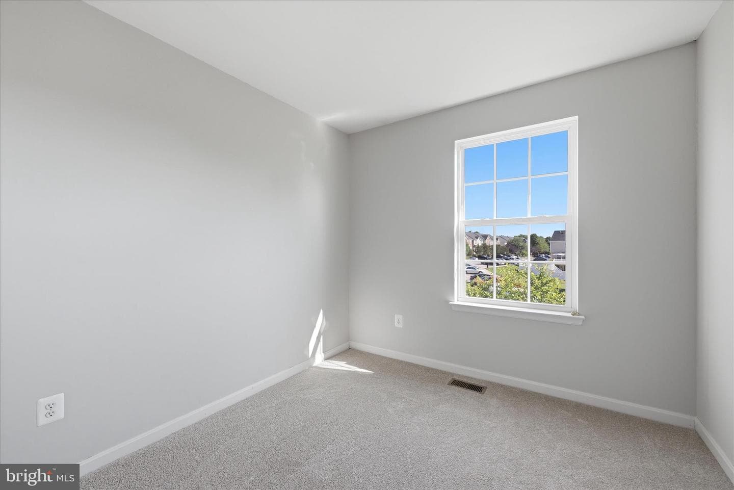 31 Riparian Lane photo 36