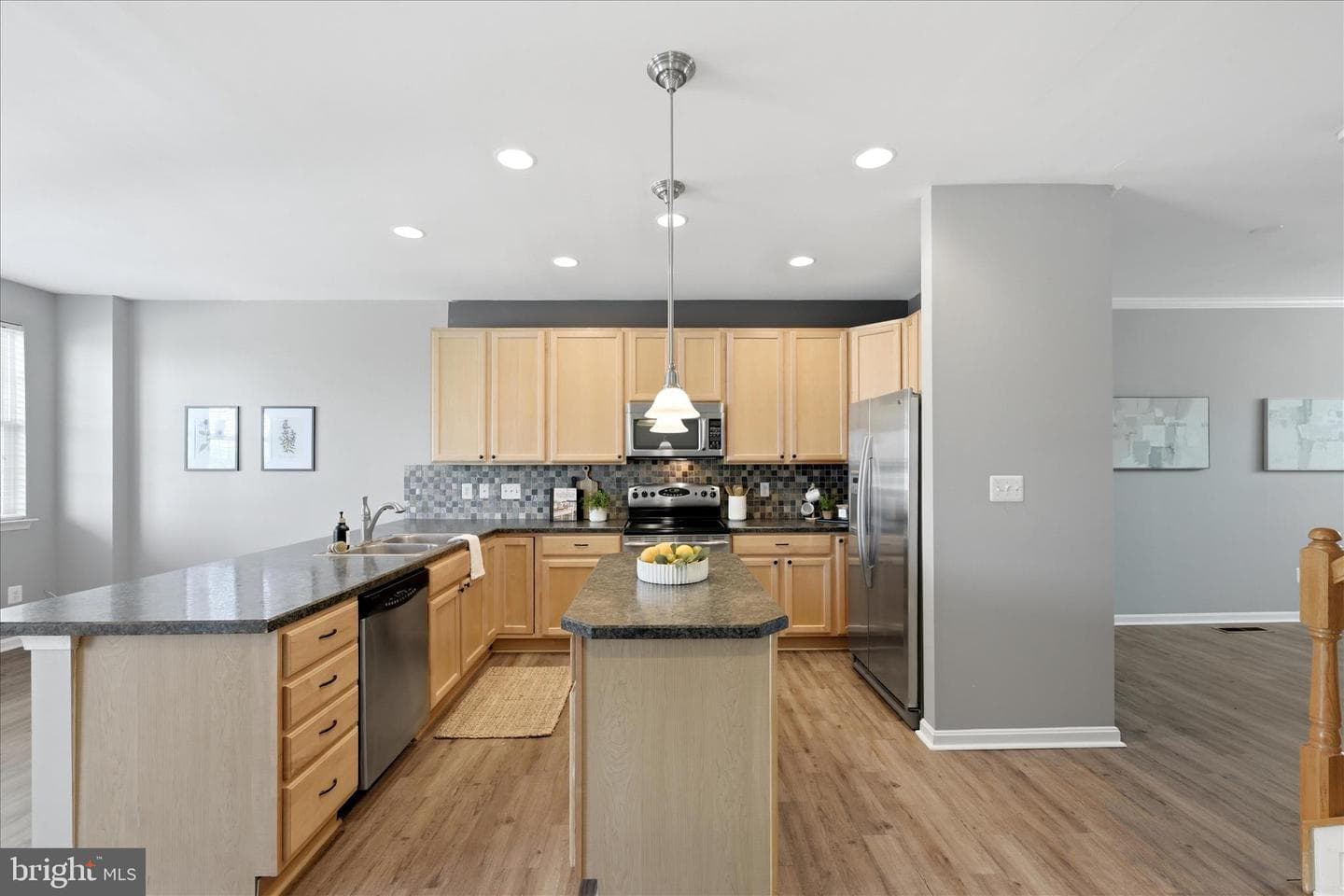 31 Riparian Lane photo 9